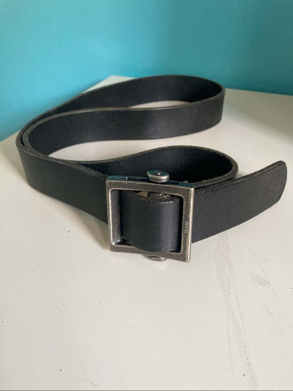 Vintage 90s Old Navy Genuine Italian Leather Holeless Slider Belt — Made in USA